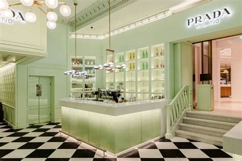 Prada milano cafe